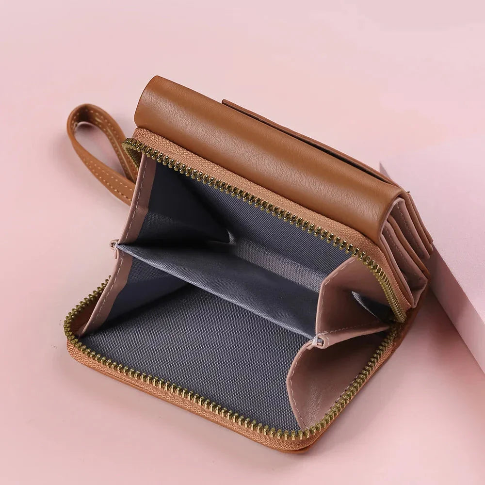 Daisy – Compact & Chic Women's Wallet
