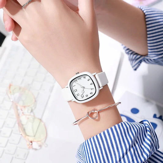 Lizzie Women's Quartz Watch
