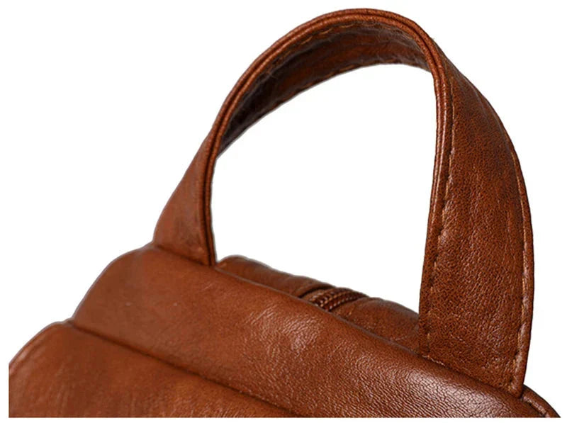 Mochila Feminina Versatta em Couro Sintético