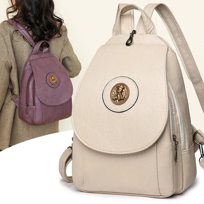 Mochila Feminina Versatta em Couro Sintético