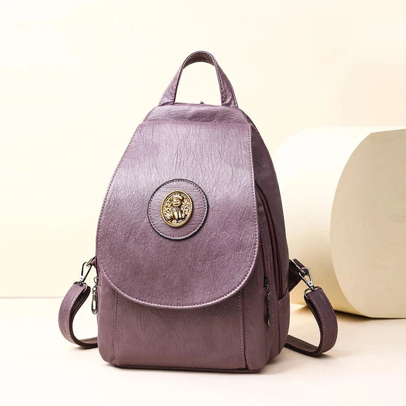 Mochila Feminina Versatta em Couro Sintético