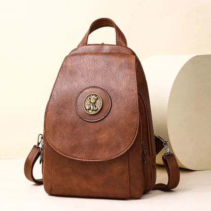 Mochila Feminina Versatta em Couro Sintético